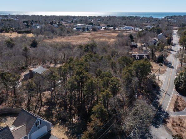 37 Doane Road, Harwich Port