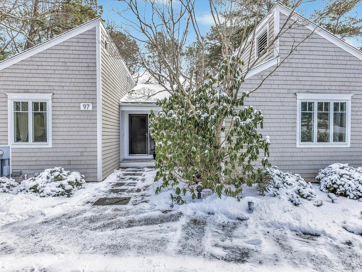 97 Walton Heath Way - Photo 1