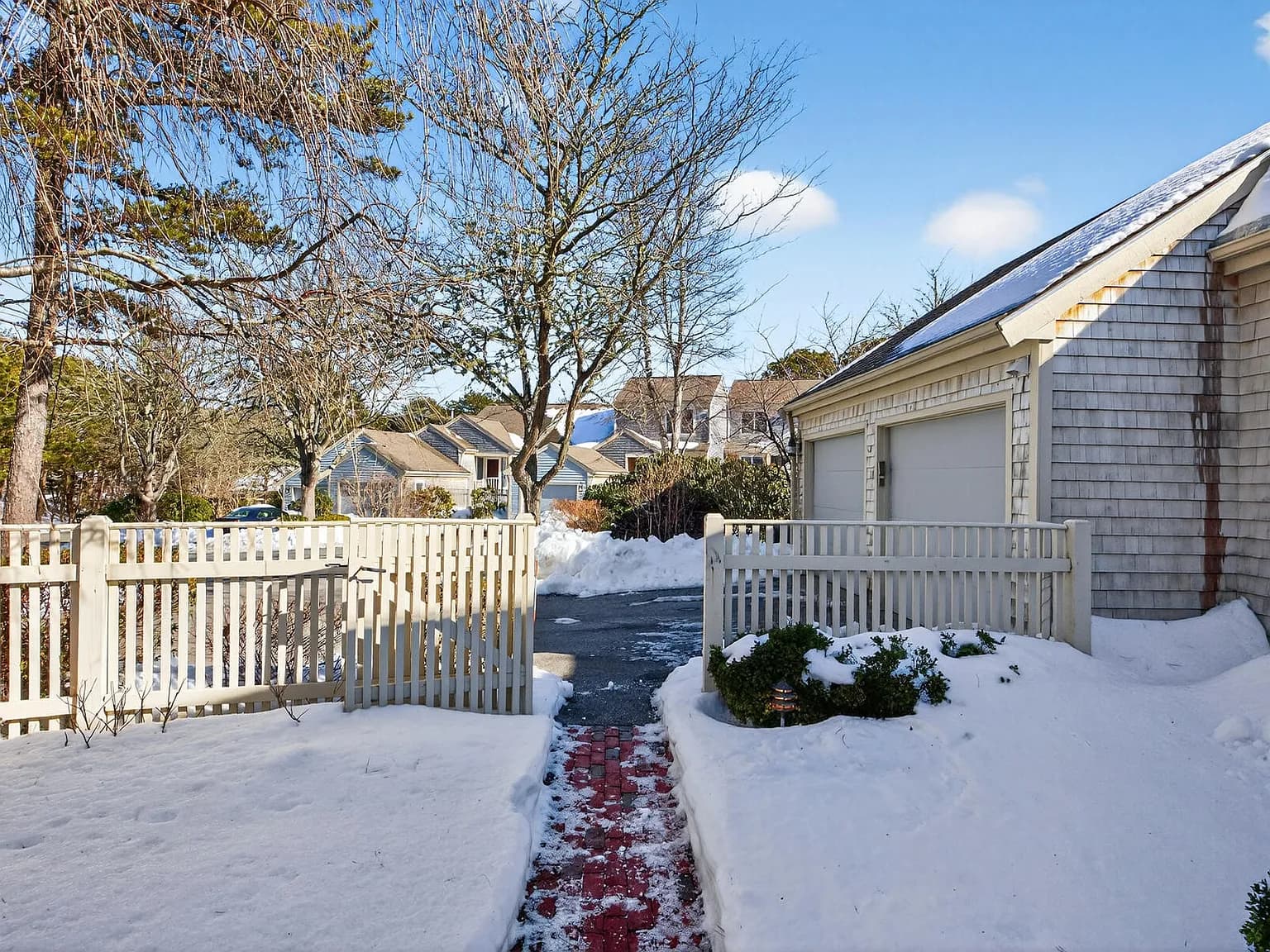 2 Pine Grove Village - Photo 4