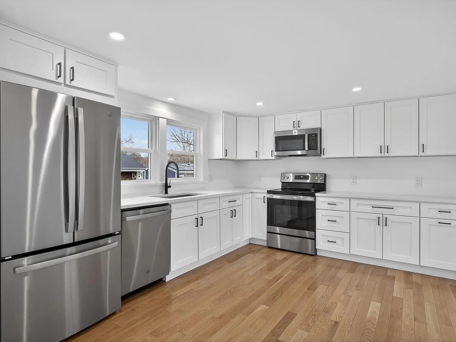 78 Bristol Avenue - Photo 4