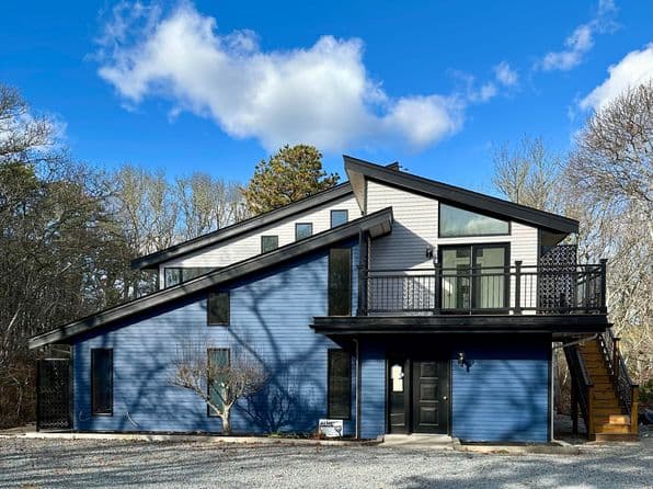 86 Harry Kemp Way #B, Provincetown