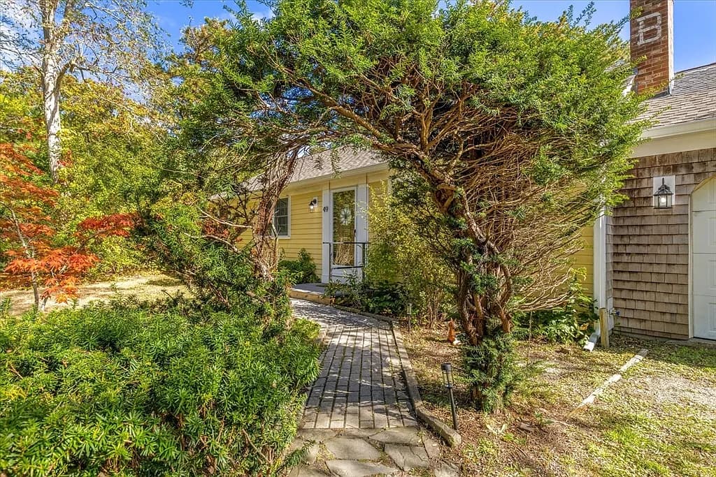 49 Village Ln - Photo 4