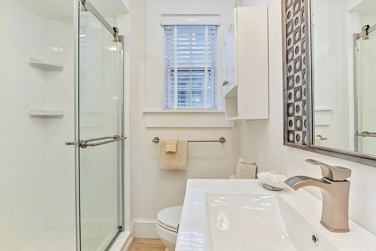 44 Commercial Street - Photo 3