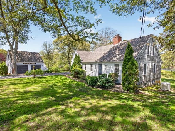 22 Winslow Drive, Orleans
