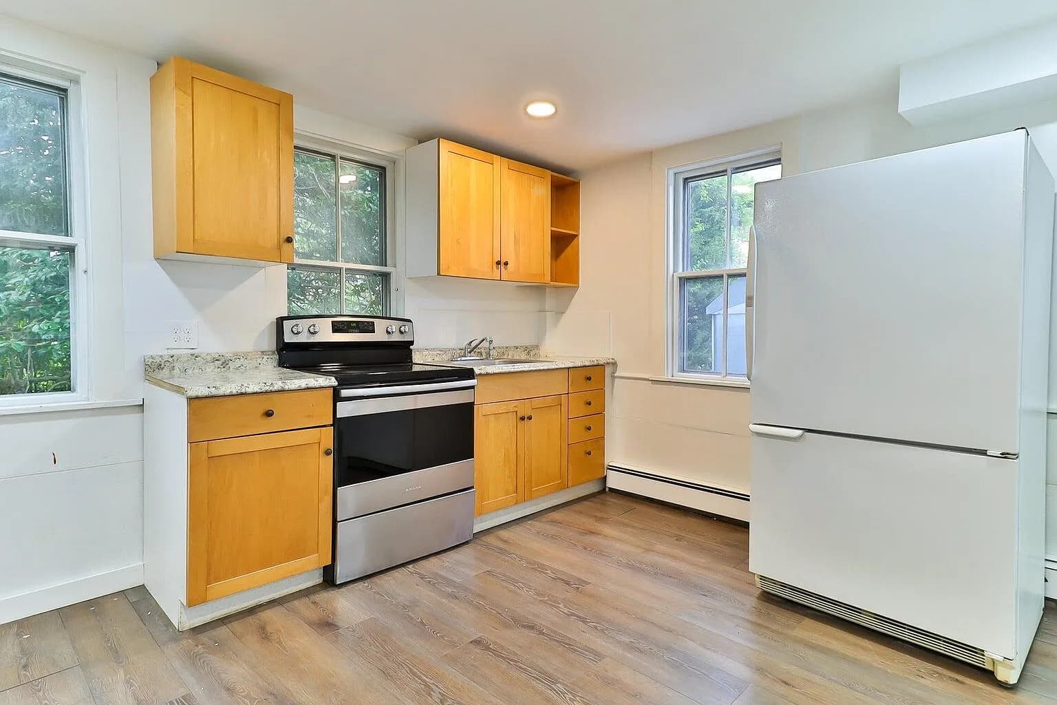 194 Main Street - Photo 2