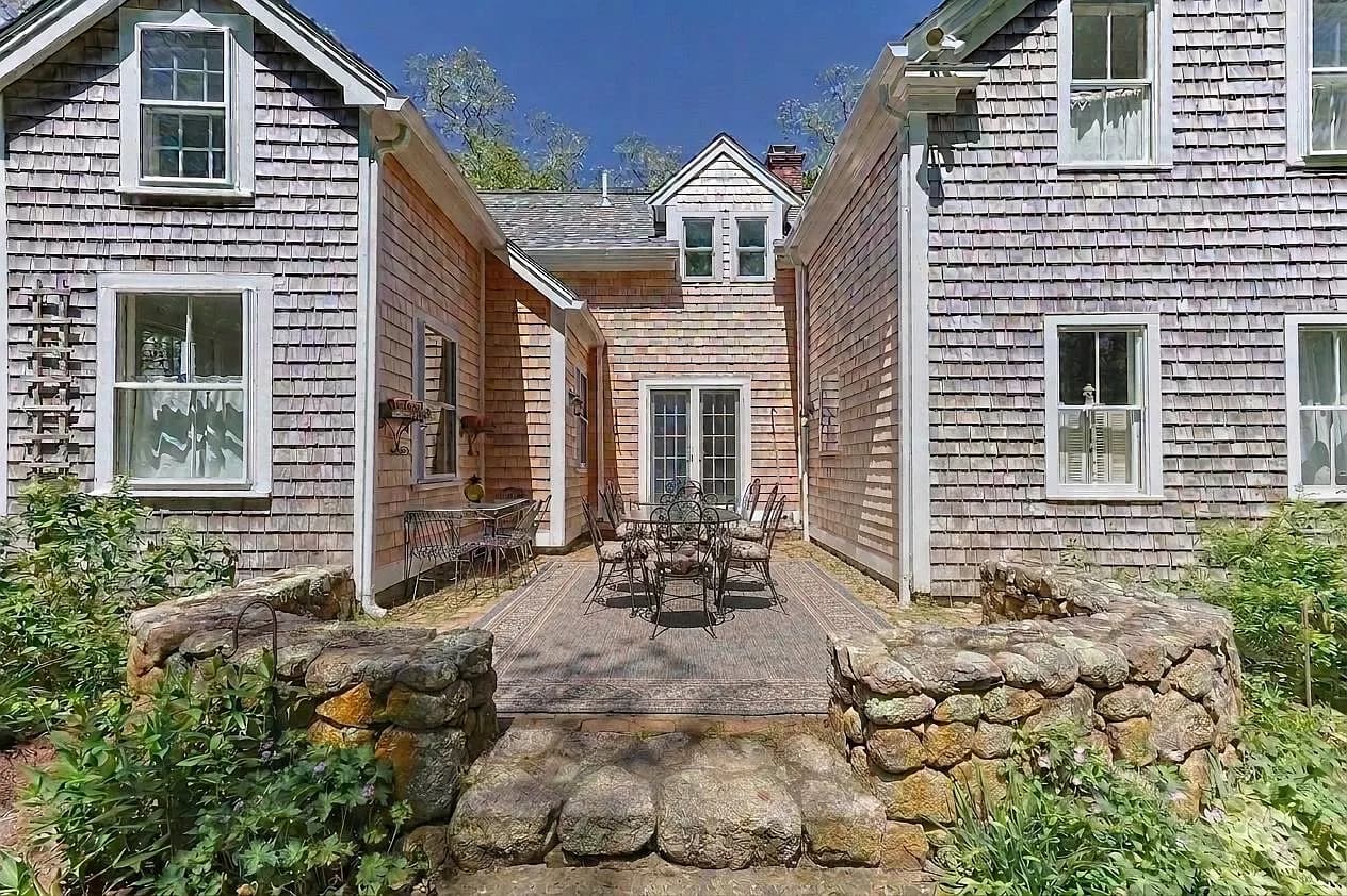 18 Old County Road - Photo 4