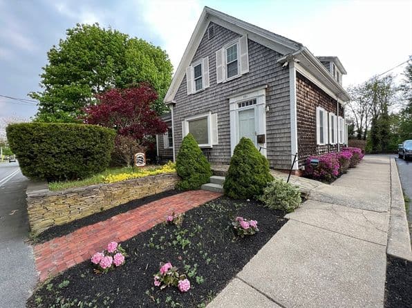 251 South St, Barnstable