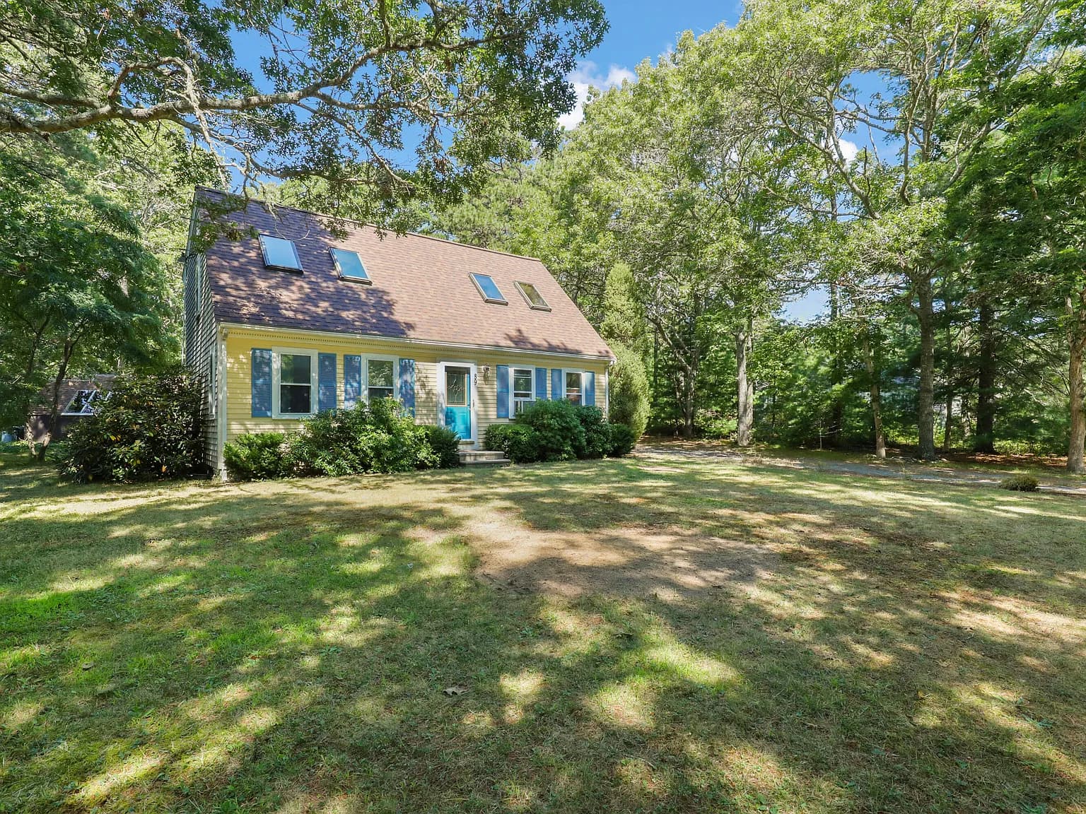 89 Degrass Road - Photo 1