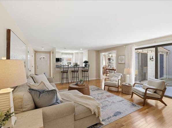 100 Mid-Iron Way UNIT 7027, Mashpee