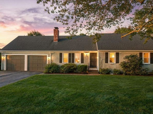 50 Eldredge Square S, Chatham