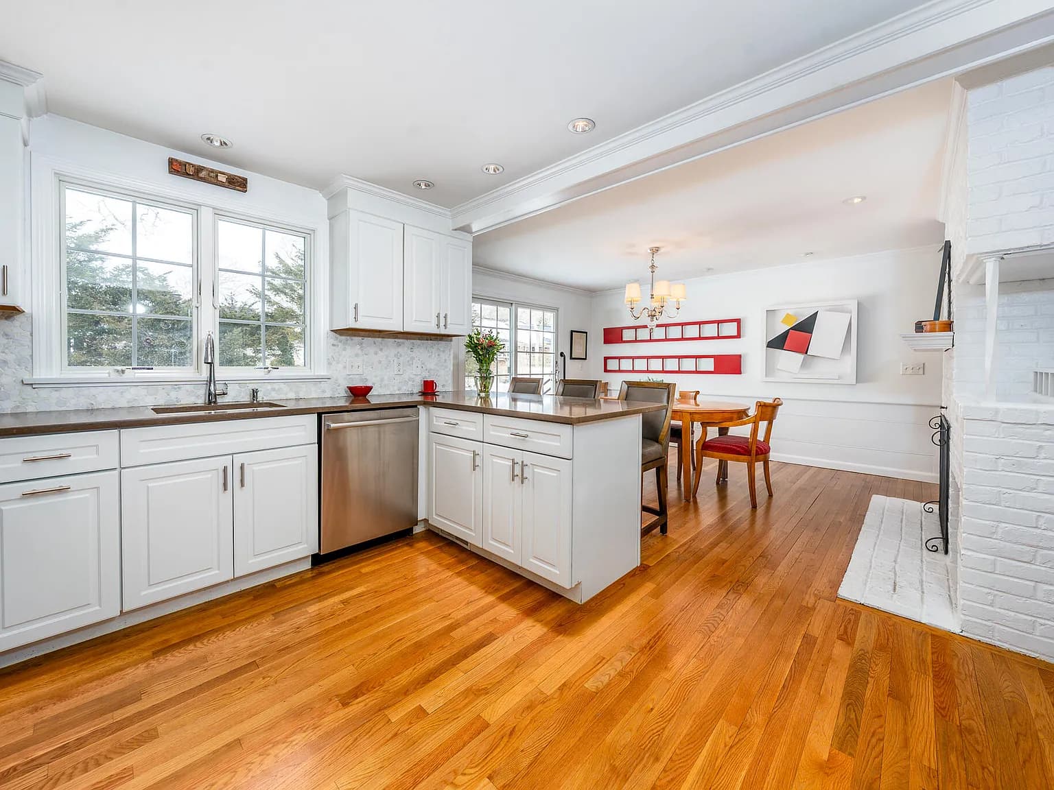 121 Eileen Street - Photo 5