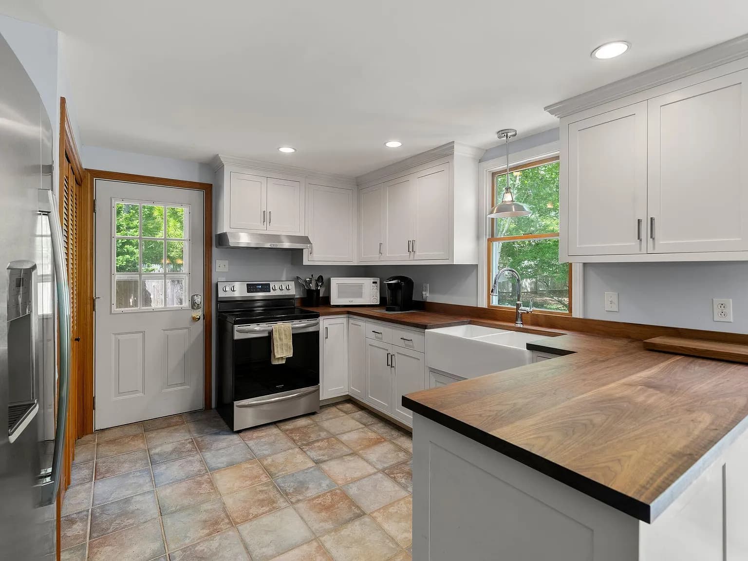 42 Indian Hill Road - Photo 1