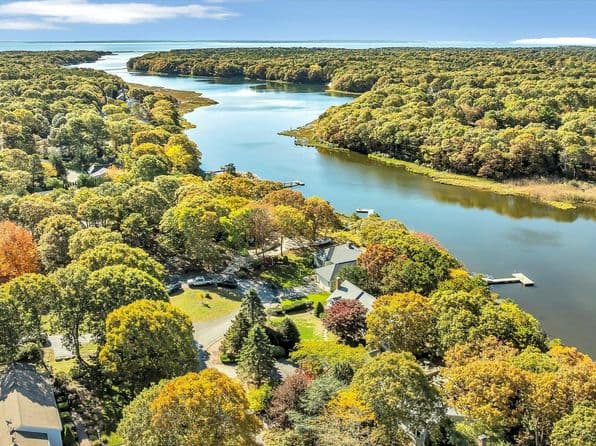 73 Ennsbrook Drive, East Falmouth