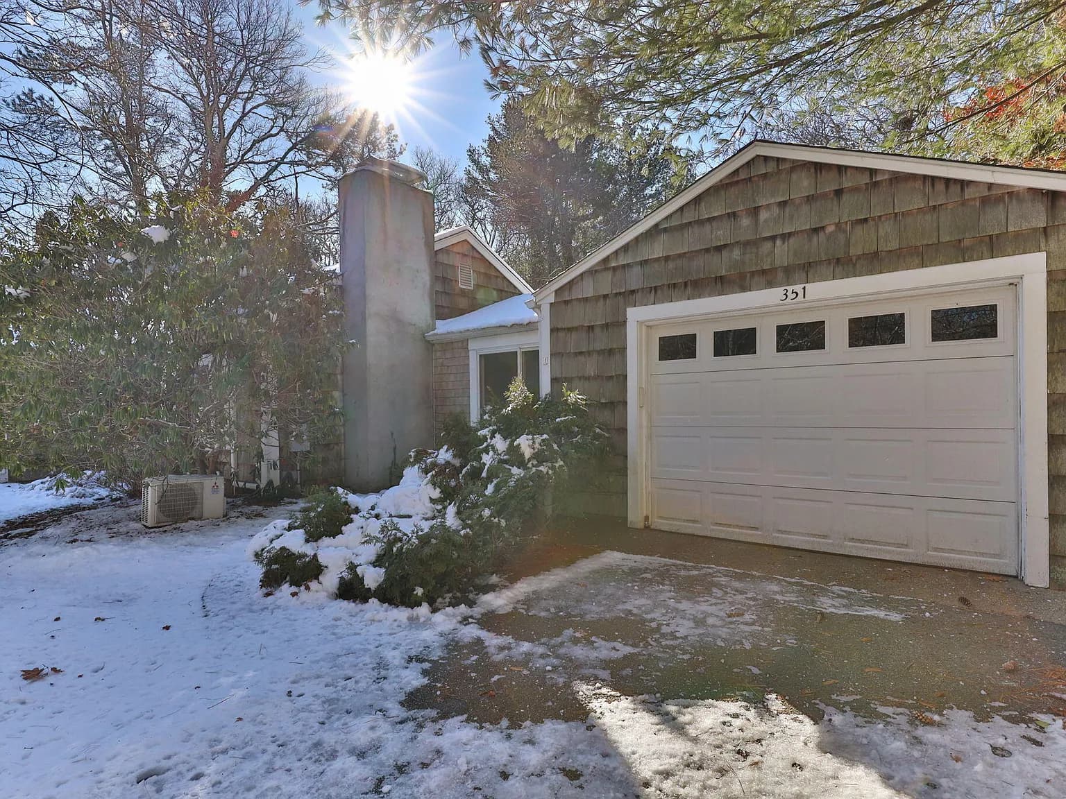 351 Swift Avenue - Photo 2