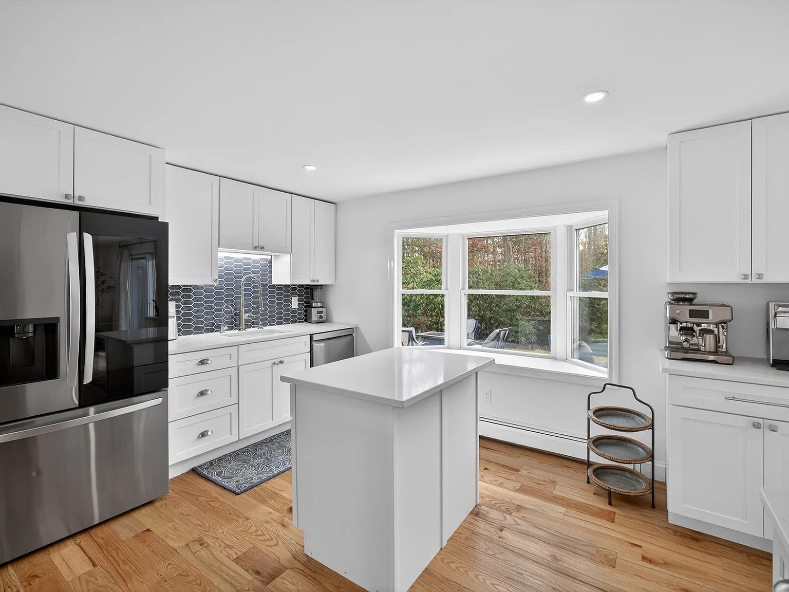 24 Surrey Lane - Photo 3