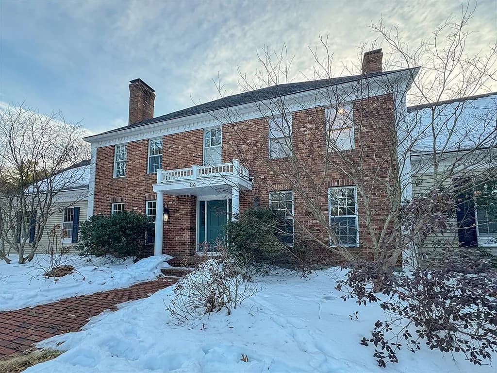 84 White Birch Way, Barnstable