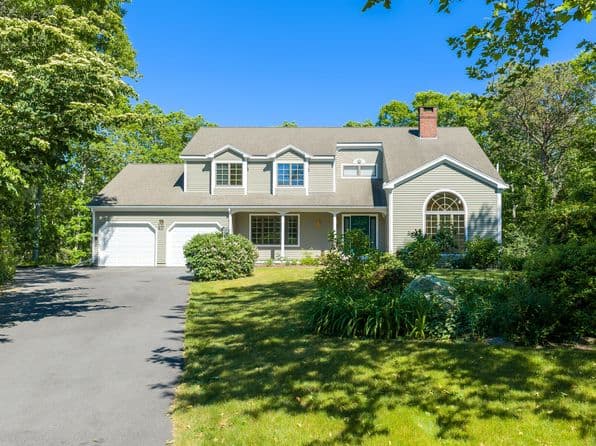 1 Punch Bowl Drive, Falmouth