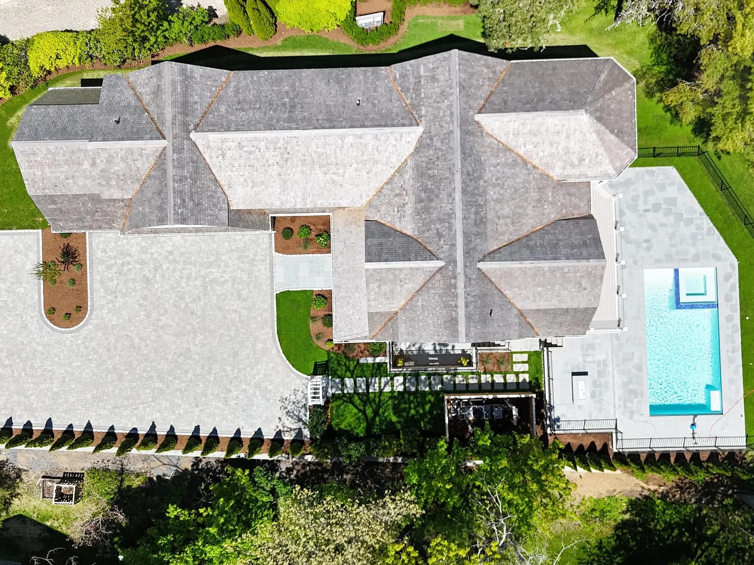 64 Pershing Lane - Photo 5