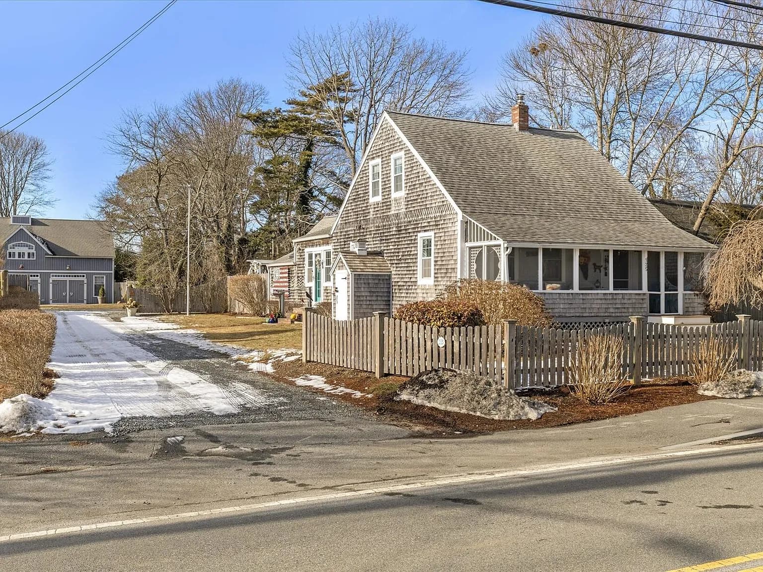 125 Sea Street - Photo 2