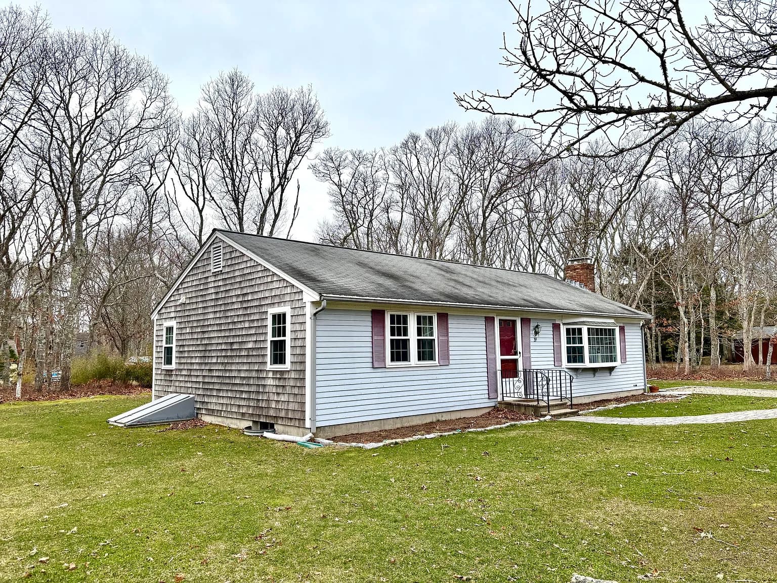 39 Whittier Drive - Photo 1