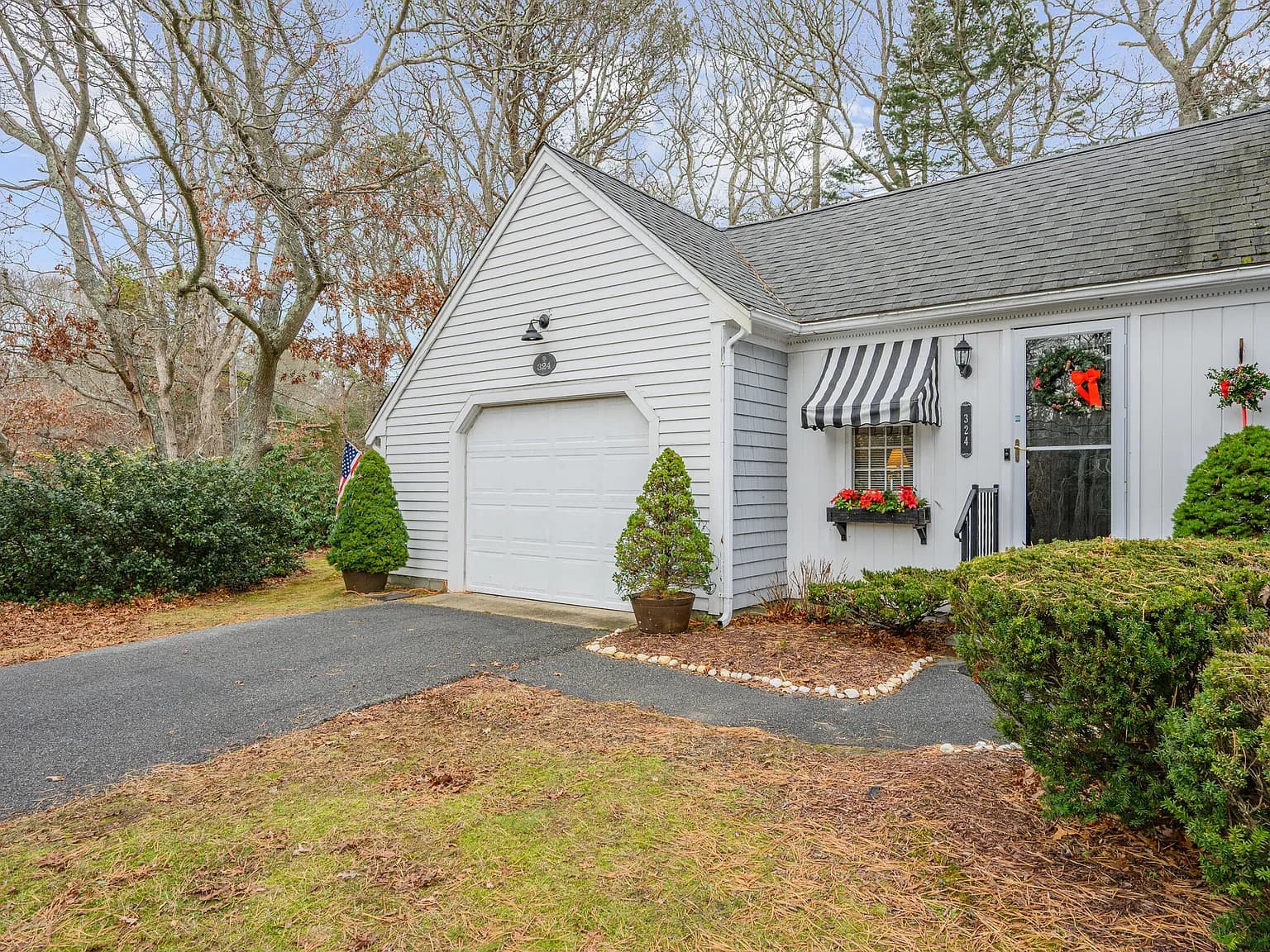 324 Patriot Way - Photo 1