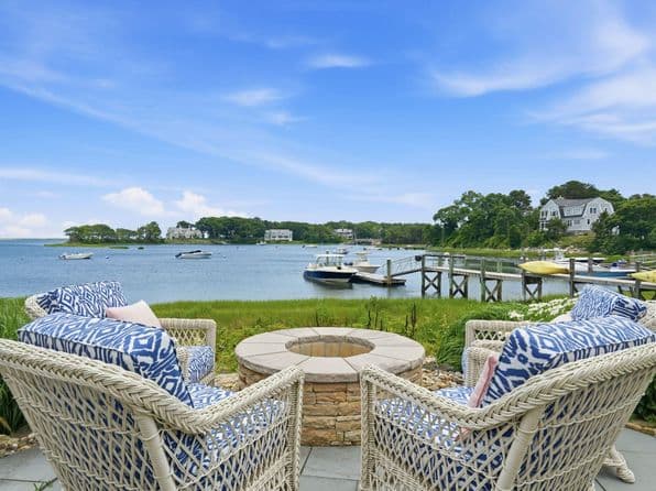181 Daniels Island Road, Mashpee