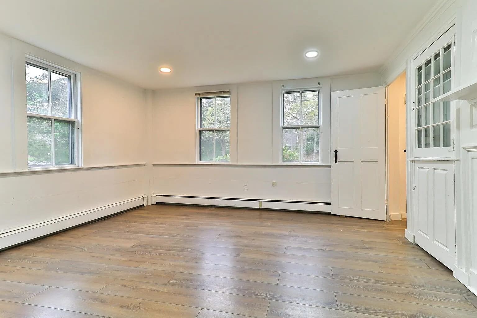 194 Main Street - Photo 4