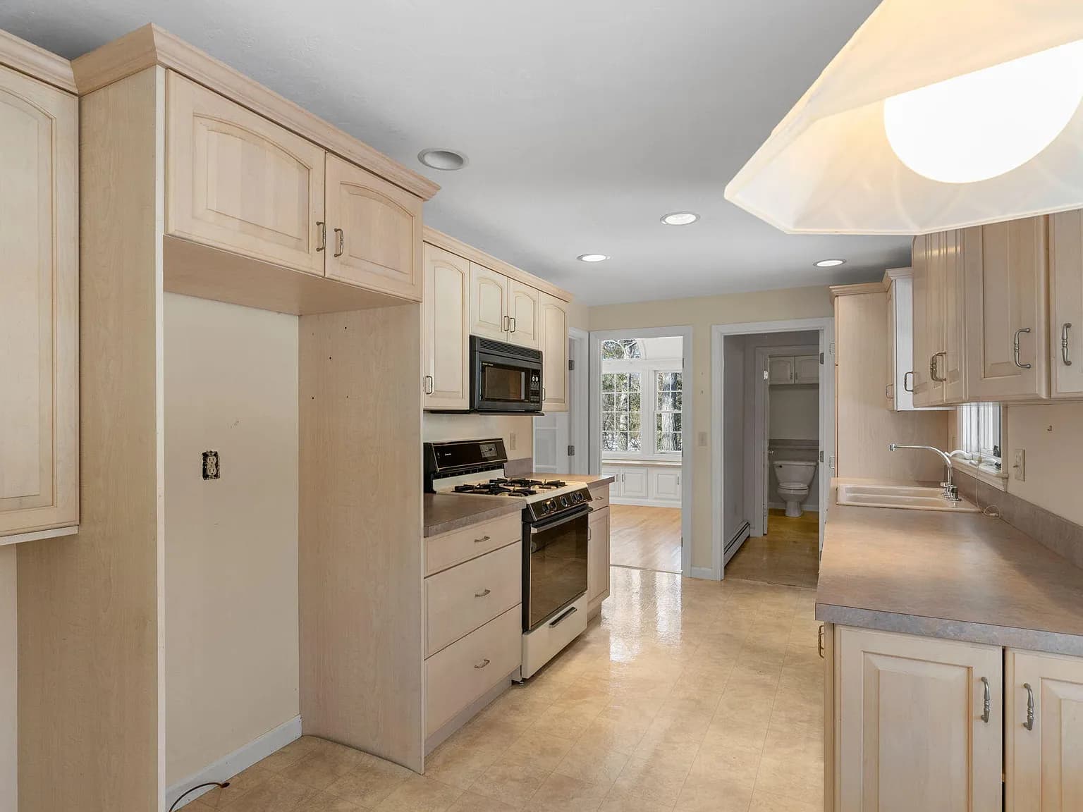 46 Kensington Drive - Photo 6