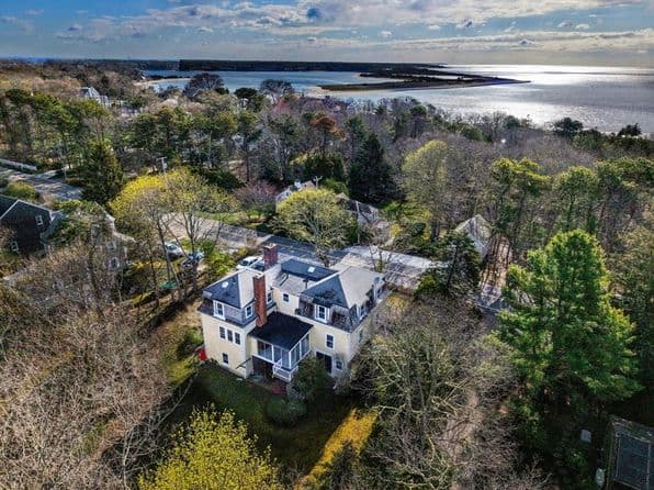 1331 Main St, Barnstable