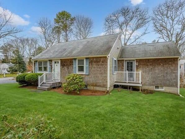 177 Bayview Circle, Osterville
