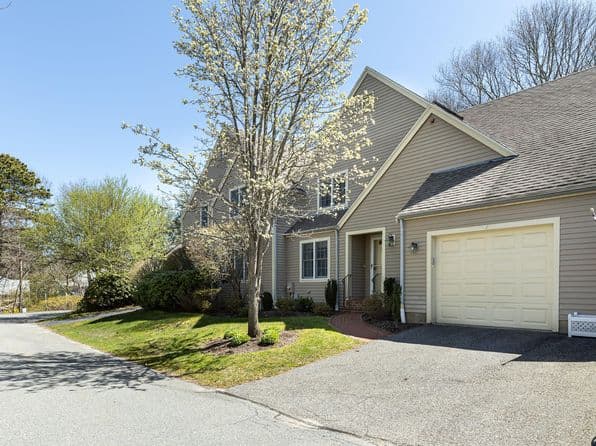 4 Bishops Park, Mashpee