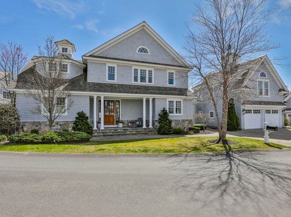 5 Coastline Dr, Mashpee
