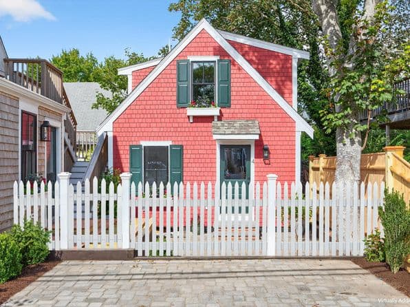 10 Bradford Street Unit 4, Provincetown
