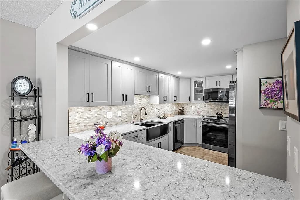 1 Belmont Rd #513 - Photo 6