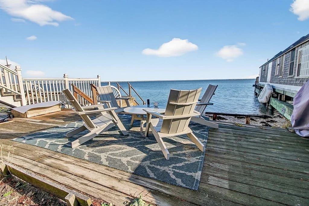 441 Commercial St #B - Photo 1