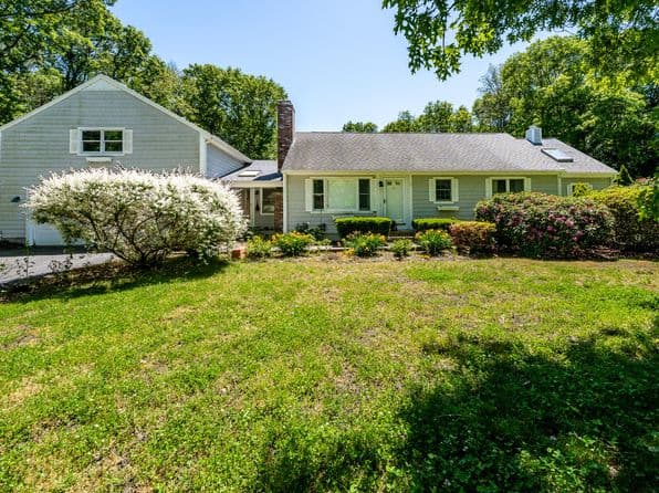 1529 Race Lane, Marstons Mills