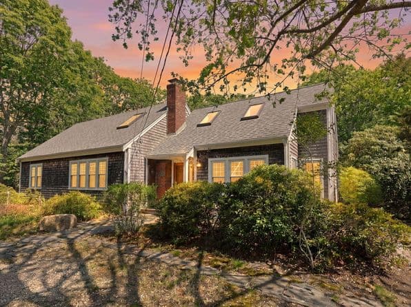 90 Comanche Drive, Falmouth