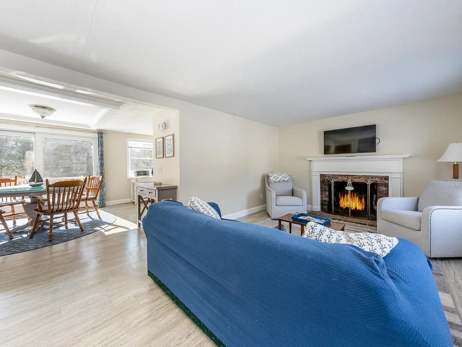 74 Robbins Circle - Photo 3