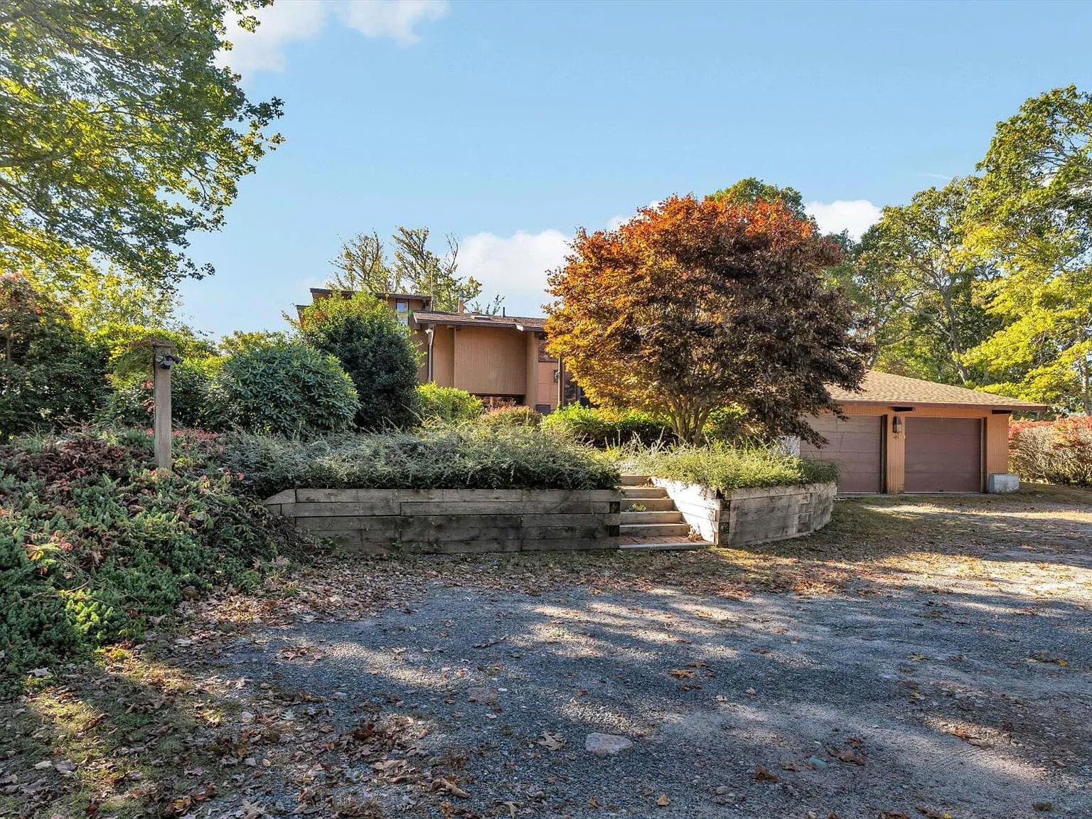 481 Lakeside Drive W - Photo 6