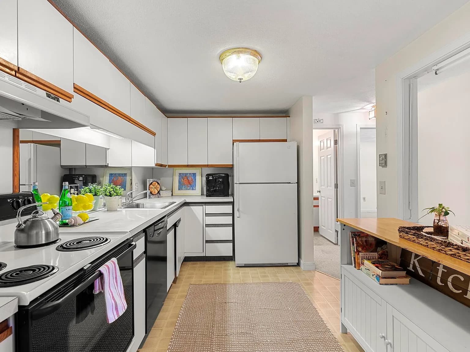 3 Hilltop Drive UNIT 3 - Photo 4