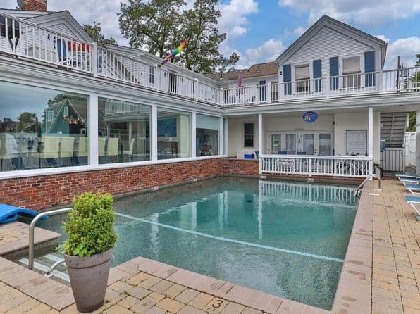 15 Cottage Street #2, Provincetown