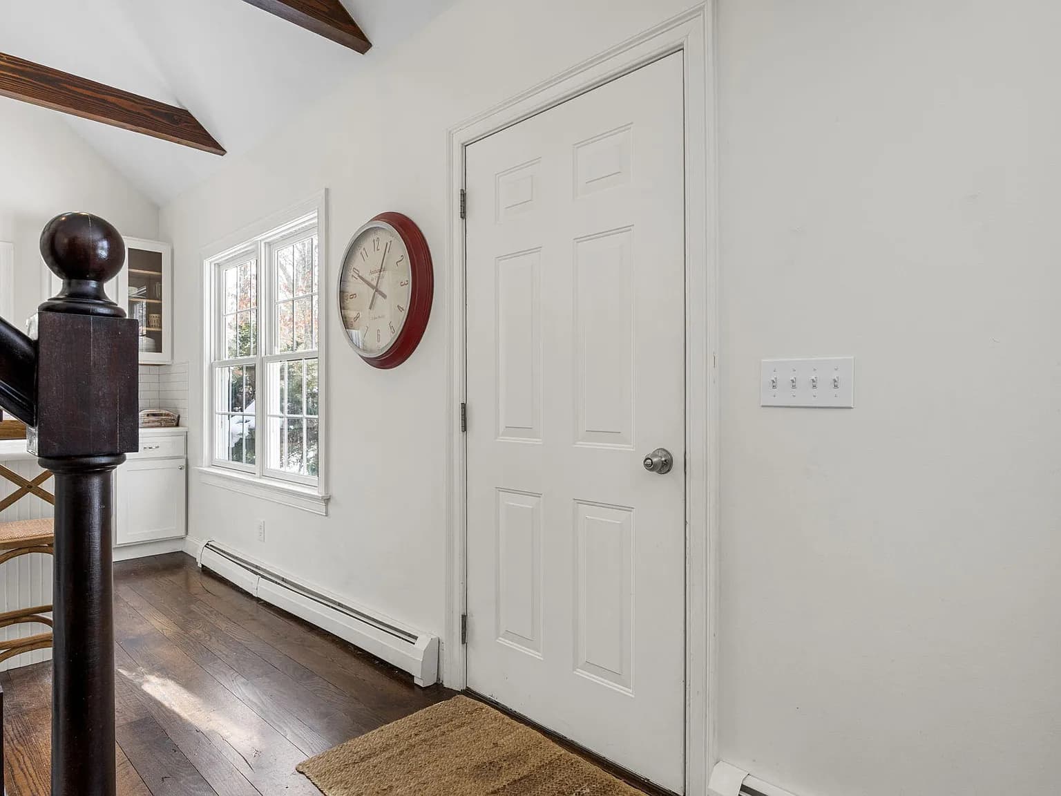 16 Newtown Road - Photo 4