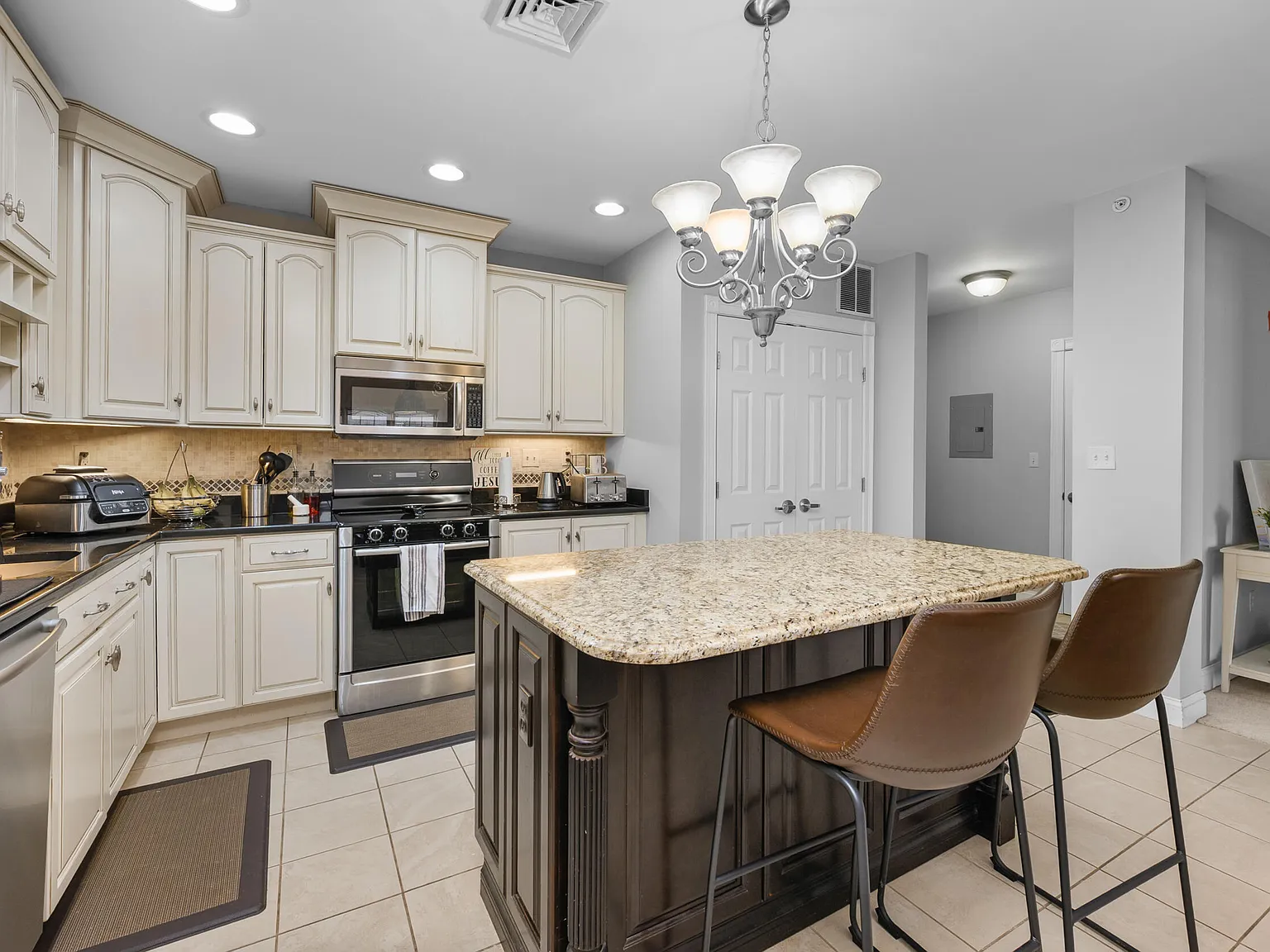 68 Center Street STE 13 - Photo 5