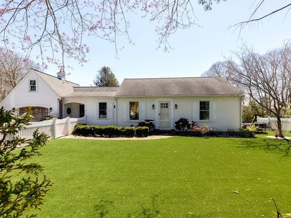6 Scottsdale Rd, Barnstable