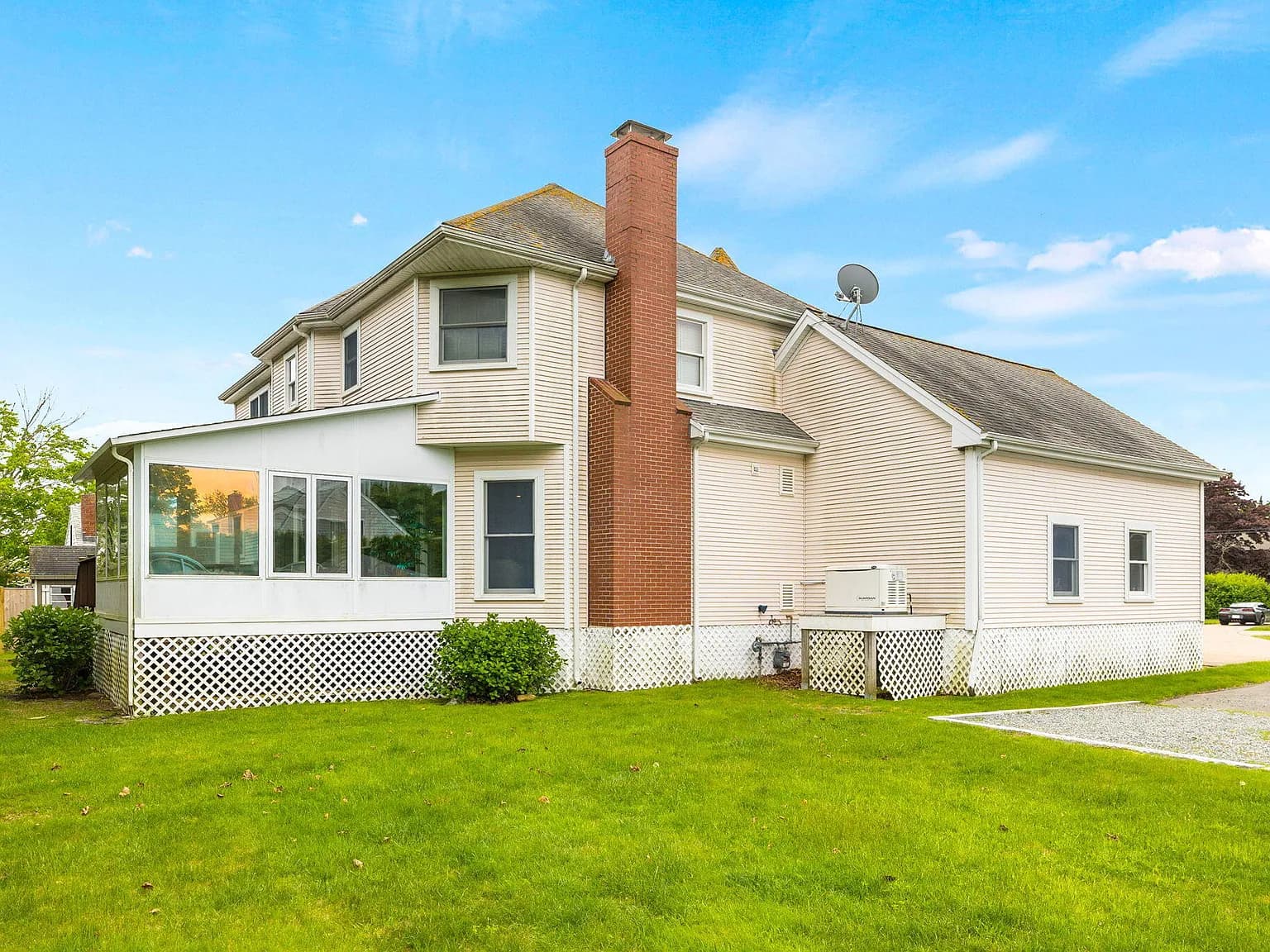 276 Shore Street - Photo 6