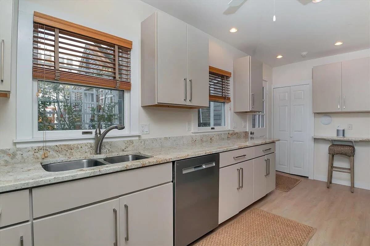 44 Commercial Street - Photo 6