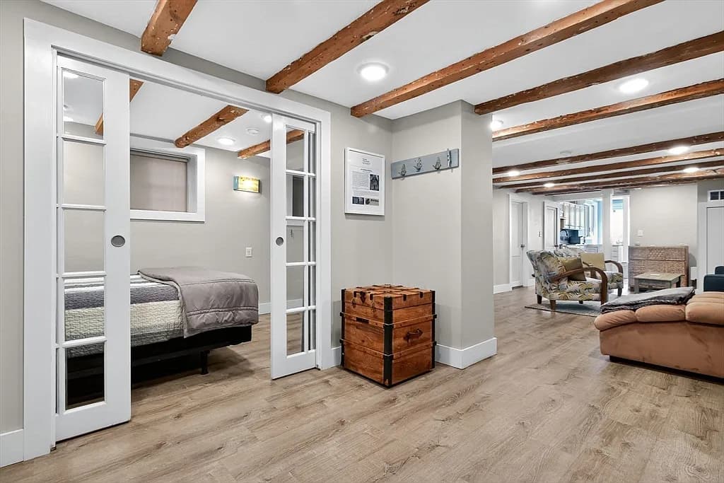 441 Commercial St #B - Photo 6