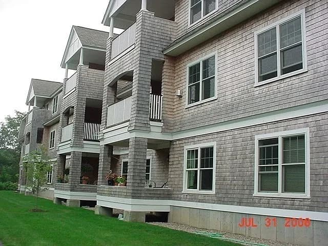 18 West Rd Unit 202 - Photo 1