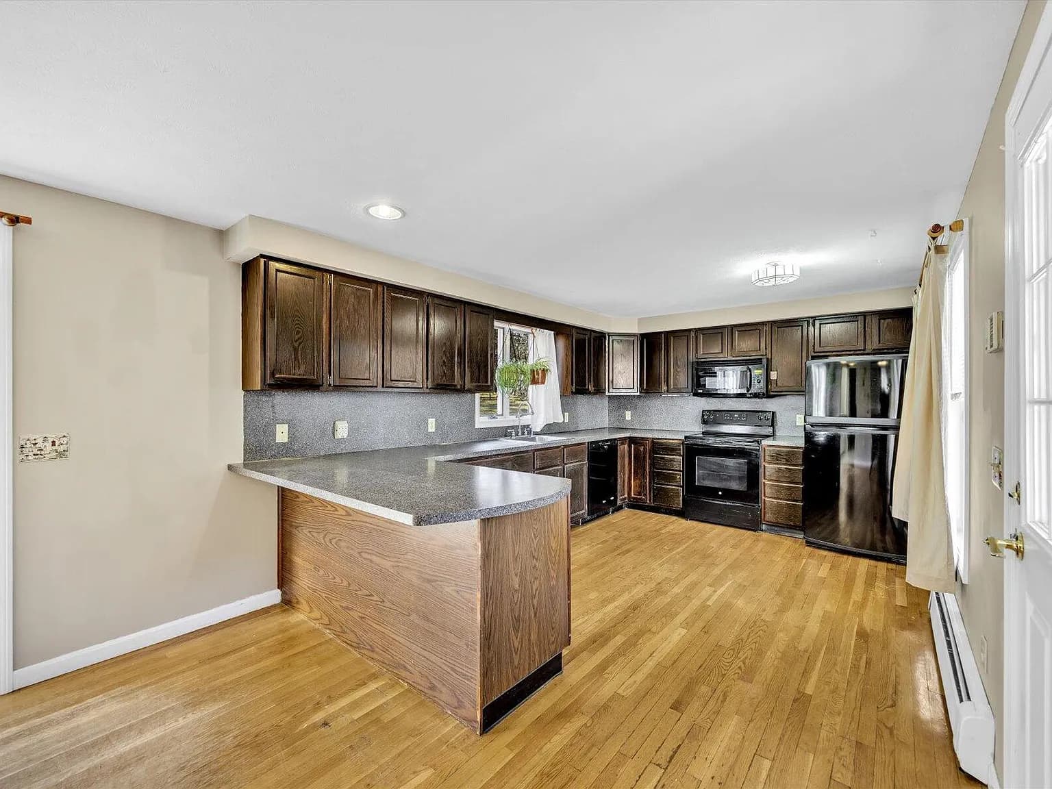 171 Currier Road - Photo 2