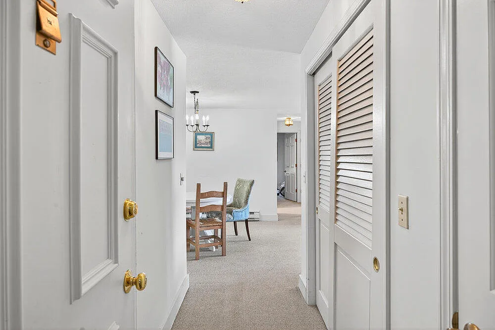 42 Old Colony Way APT 15 - Photo 3